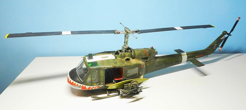 Revell/Monogram 1/24 UH-1B Huey | Large Scale Planes