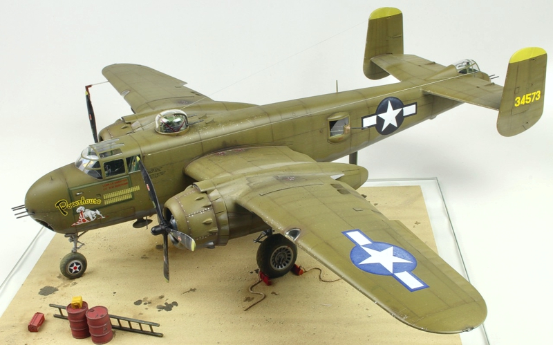 HK Models 1/32 B-25H Mitchell