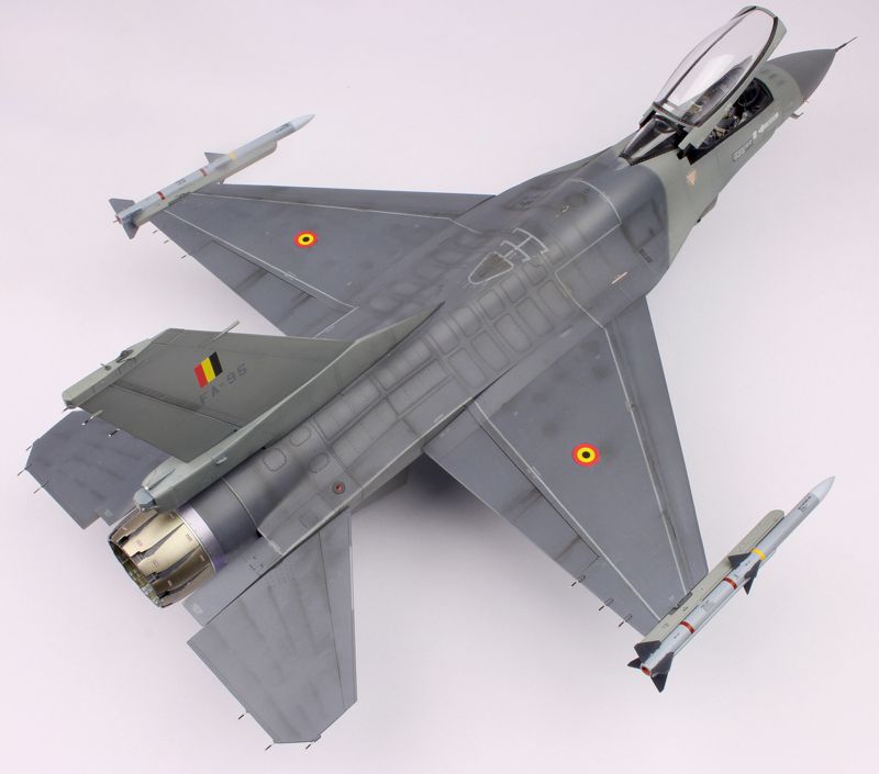 Tamiya 1/32 F-16 cockpit  Quinta studios 